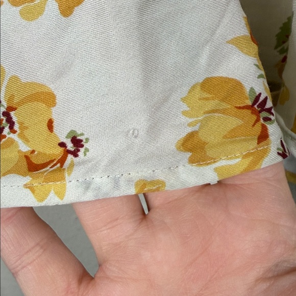 Doen Dianne Dress in Amber Frolicking Floral - Picture 11 of 15